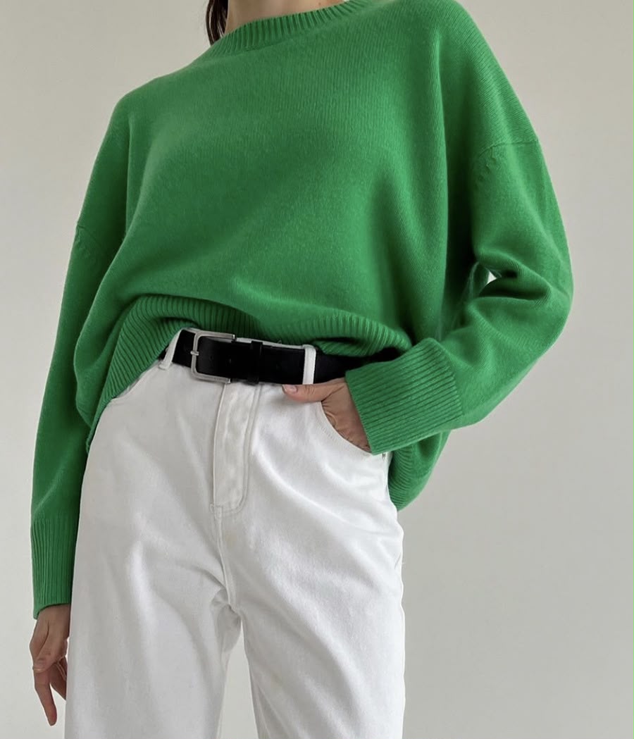 Women's Basic Round-Neck Sweater